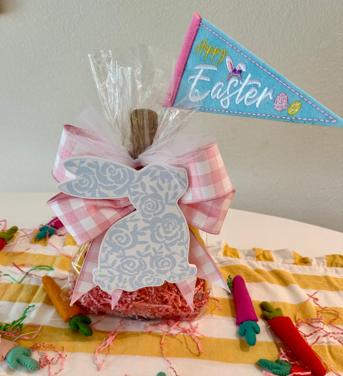 Bitty Easter Hanger