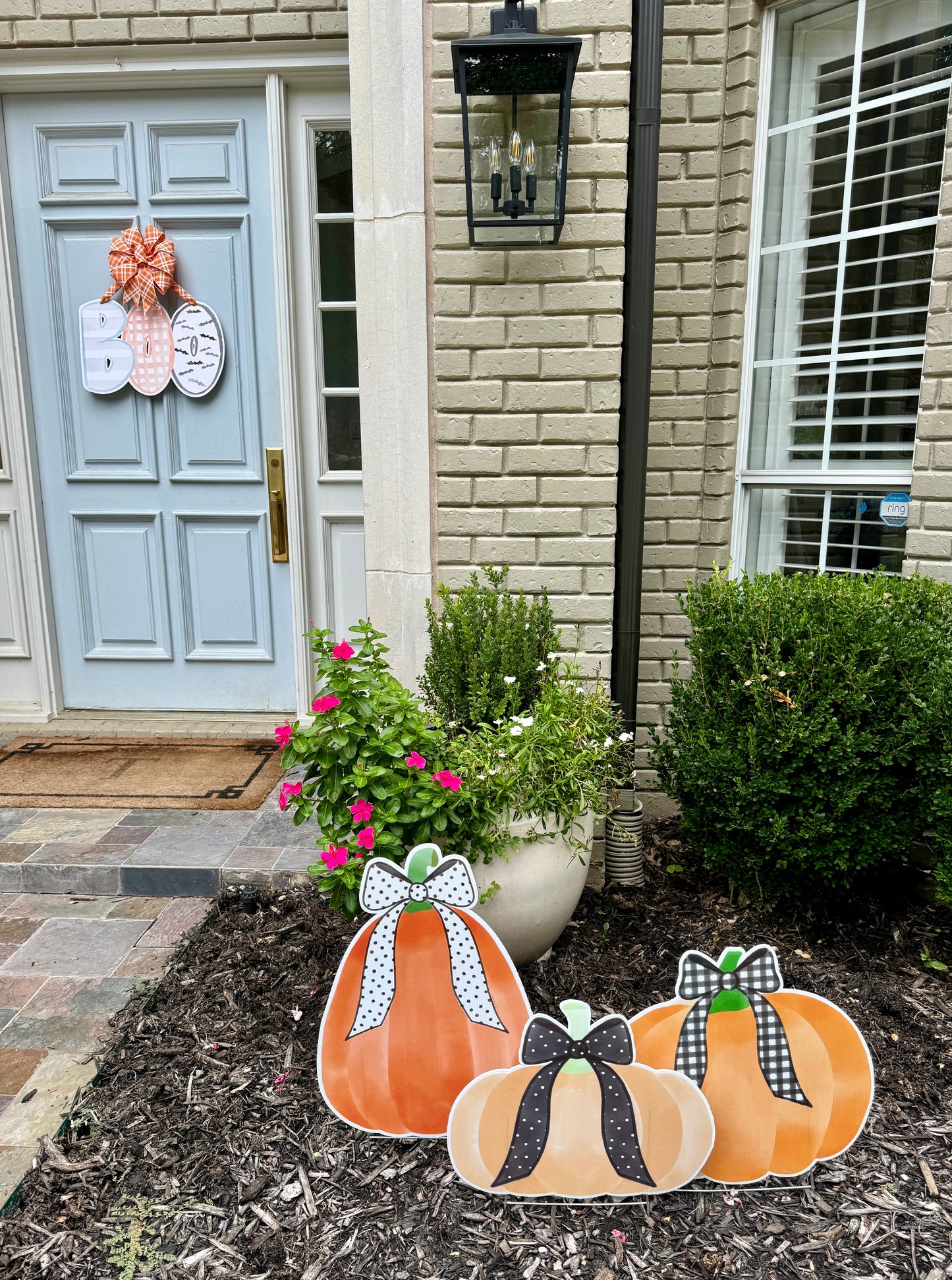 Bow Pumpkin Yard Signs