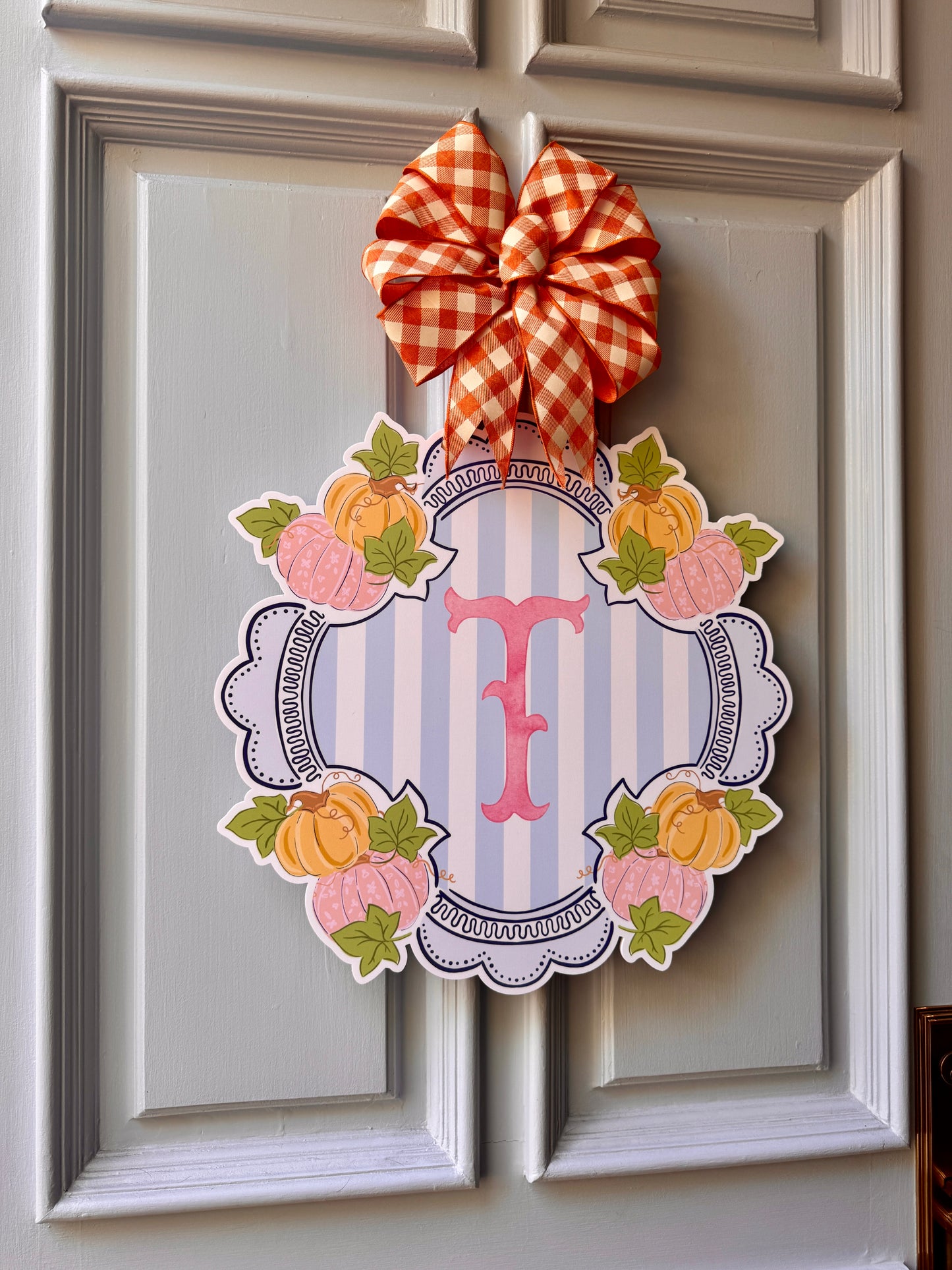 Pretty in Pumpkin Crest