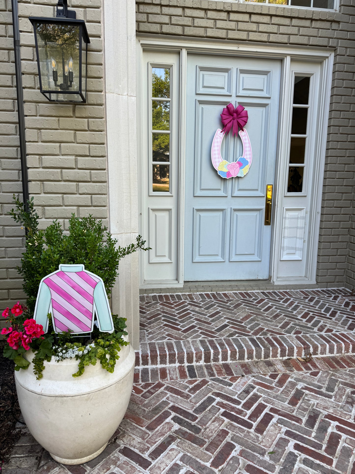 Southern Charm Horseshoe Door Hanger